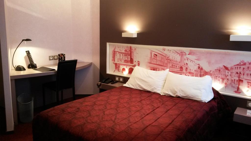 דול Hotel De La Cloche חדר תמונה