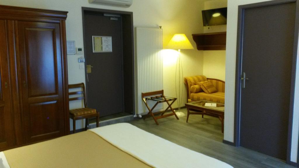 דול Hotel De La Cloche חדר תמונה