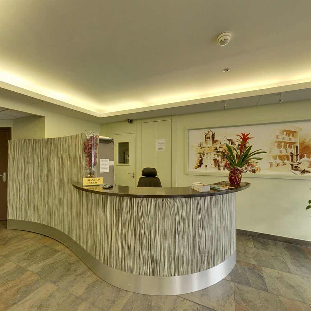 דול Hotel De La Cloche מראה חיצוני תמונה